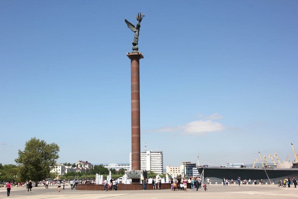 Памятник «Морская слава России»